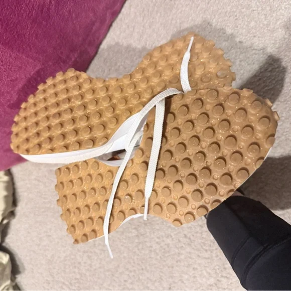 New Balance 327 sneakers - Picture 3 of 3